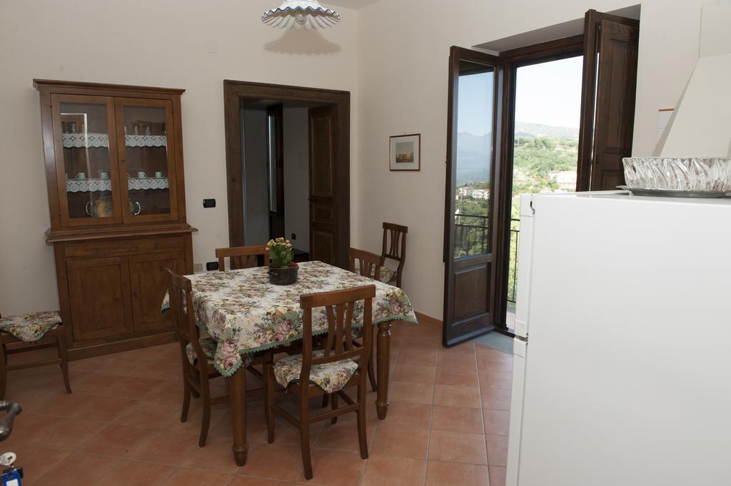 Ferienwohnung Casa Lippi Casal Velino Zimmer foto